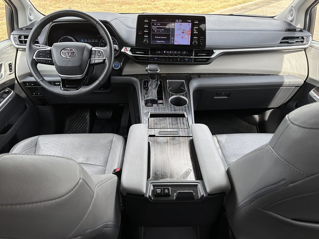 2023 Toyota Sienna Limited 7-Passenger