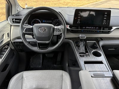 2023 Toyota Sienna Limited 7-Passenger
