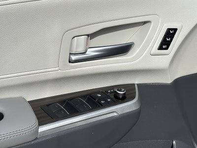 2023 Toyota Sienna Limited 7-Passenger