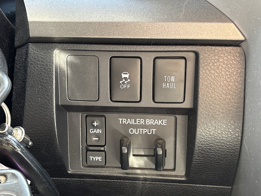 2016 Toyota Tundra 4WD Truck SR5