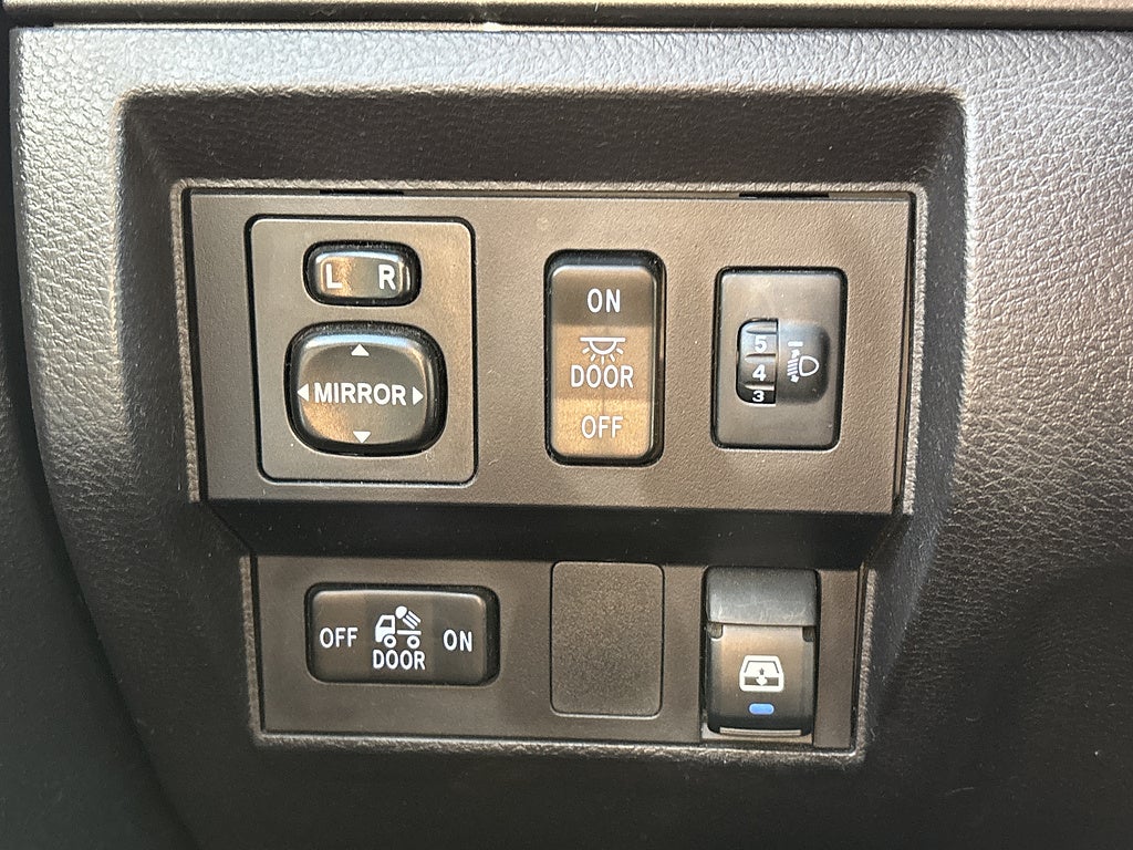 2016 Toyota Tundra 4WD Truck SR5
