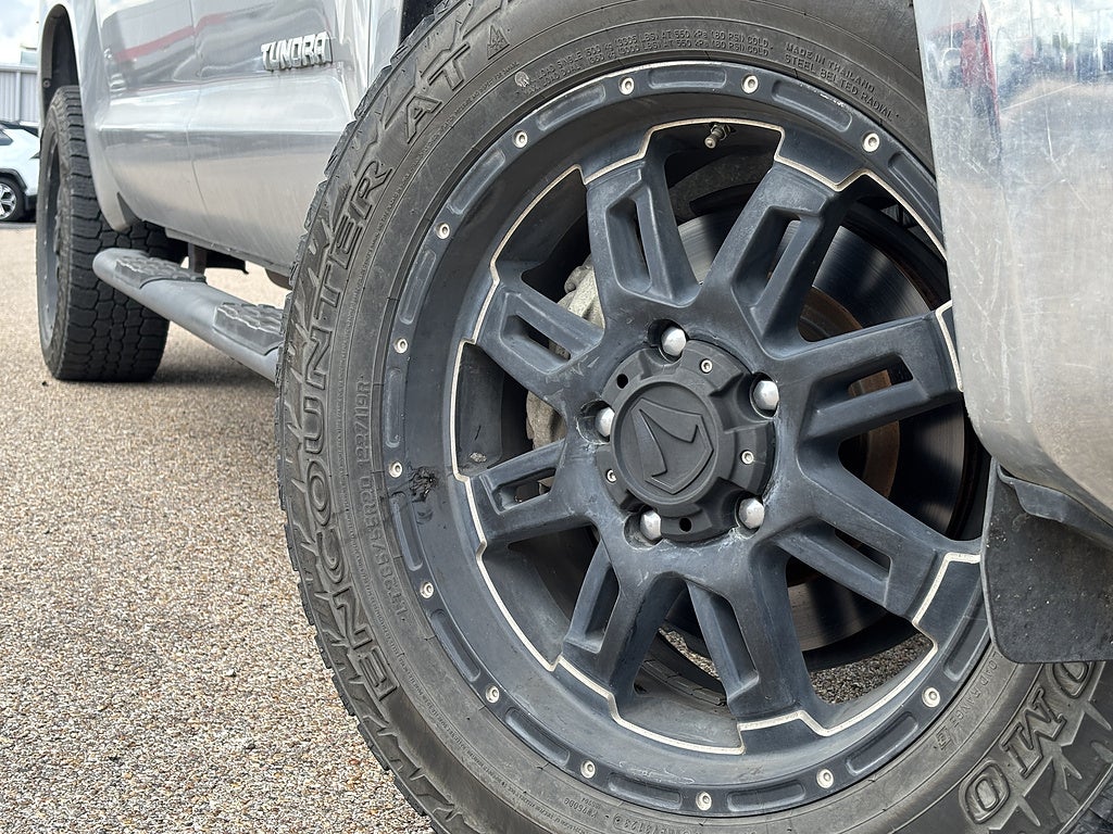 2014 Toyota Tundra 4WD Truck SR5