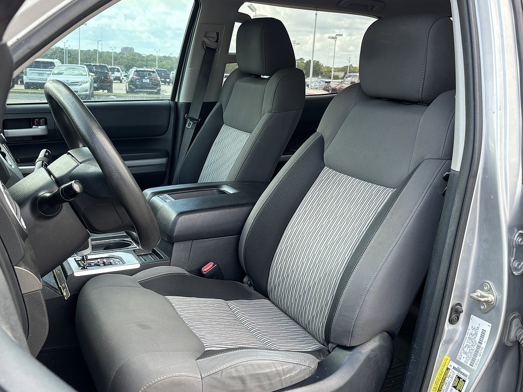 2014 Toyota Tundra 4WD Truck SR5