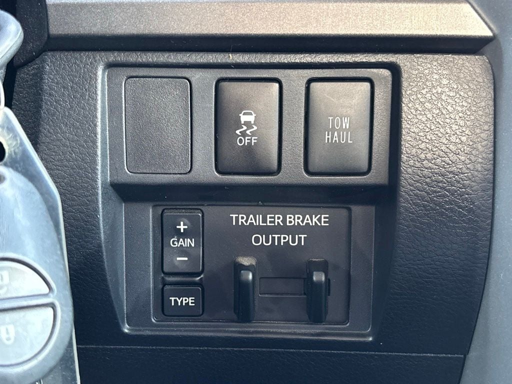 2016 Toyota Tundra SR5