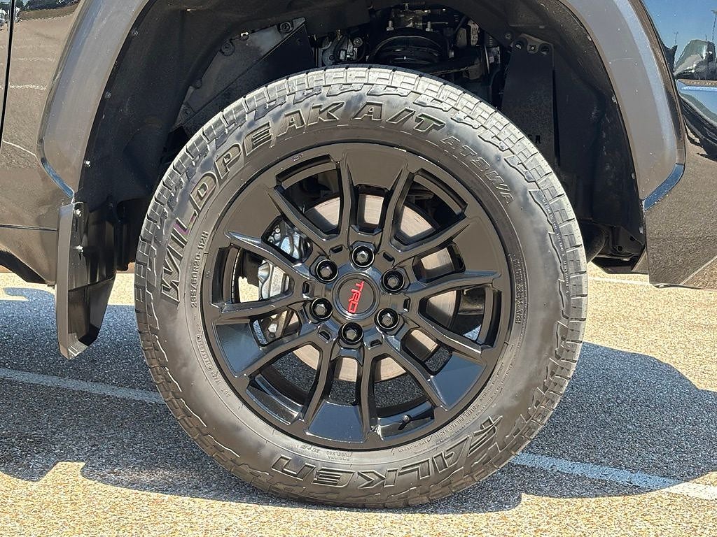 2025 Toyota Tundra 2WD SR5