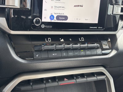 2022 Toyota Tundra 4WD SR5