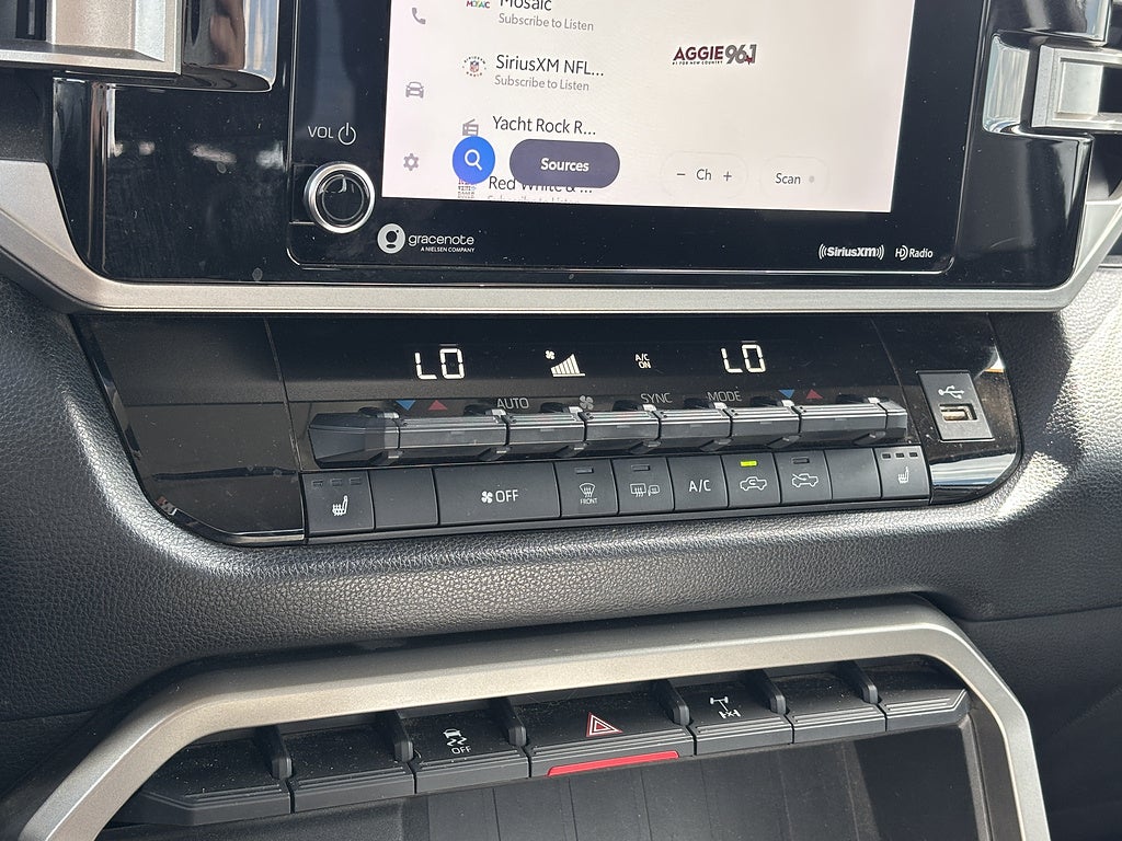 2022 Toyota Tundra 4WD SR5