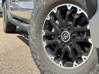 2022 Toyota Tundra 4WD SR5
