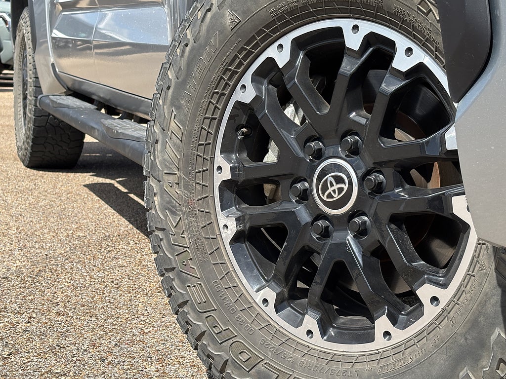 2022 Toyota Tundra 4WD SR5
