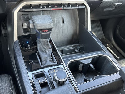 2022 Toyota Tundra 4WD SR5