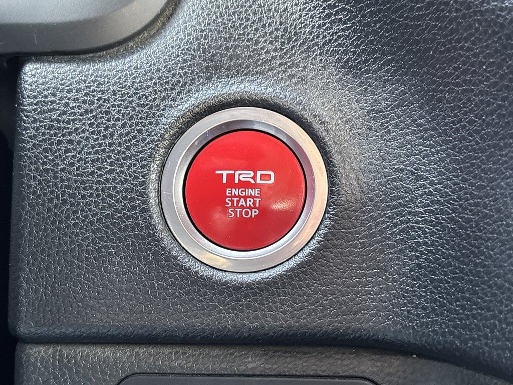 2022 Toyota Tundra 4WD SR5
