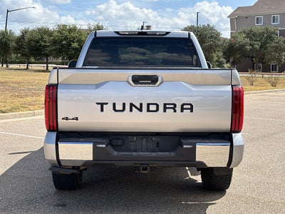 2022 Toyota Tundra 4WD SR5