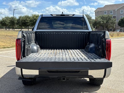 2022 Toyota Tundra 4WD SR5