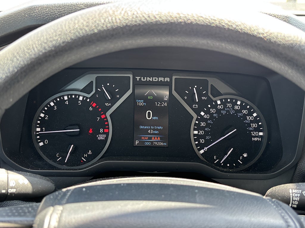 2022 Toyota Tundra 4WD SR5