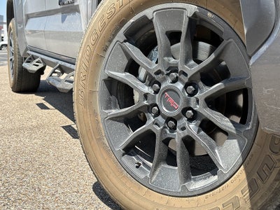 2022 Toyota Tundra 4WD SR5