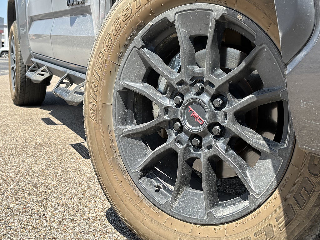 2022 Toyota Tundra 4WD SR5