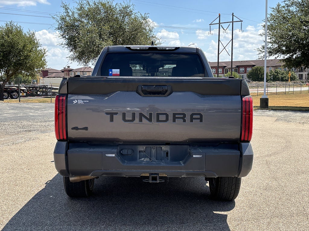 2022 Toyota Tundra 4WD SR5