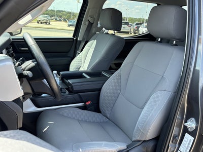 2022 Toyota Tundra 4WD SR5
