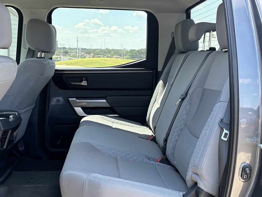 2022 Toyota Tundra 4WD SR5