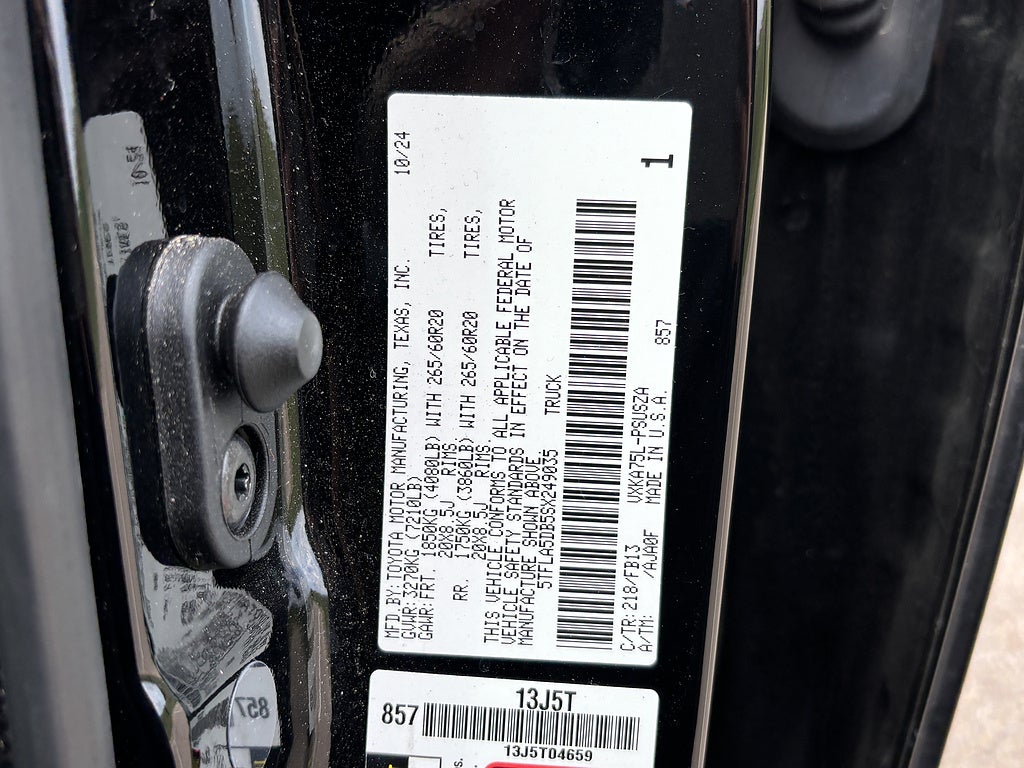 2025 Toyota Tundra 4WD SR5