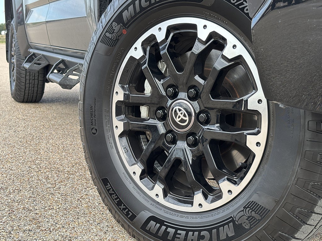2025 Toyota Tundra 4WD SR5