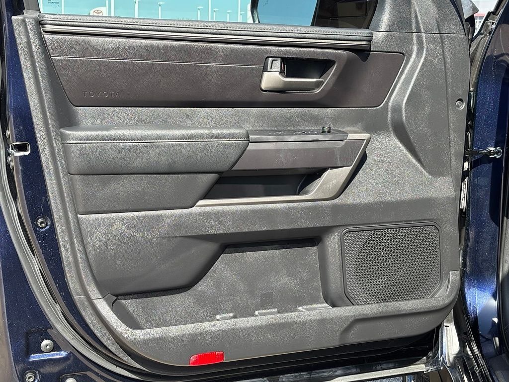 2025 Toyota Tundra 4WD SR5