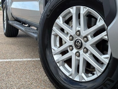 2022 Toyota Tundra SR5