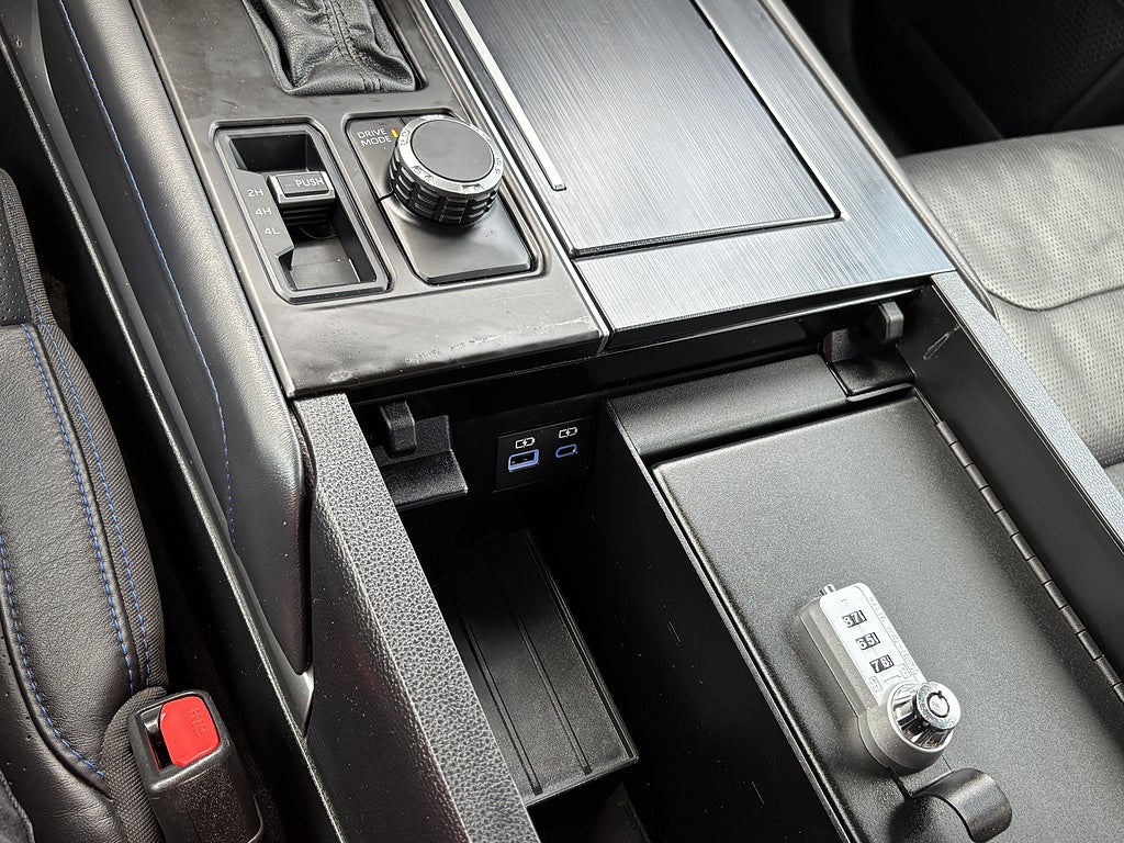 2023 Toyota Tundra 4WD Platinum