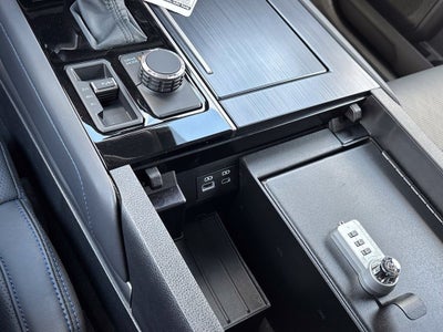 2026 Toyota Tundra 4WD Platinum