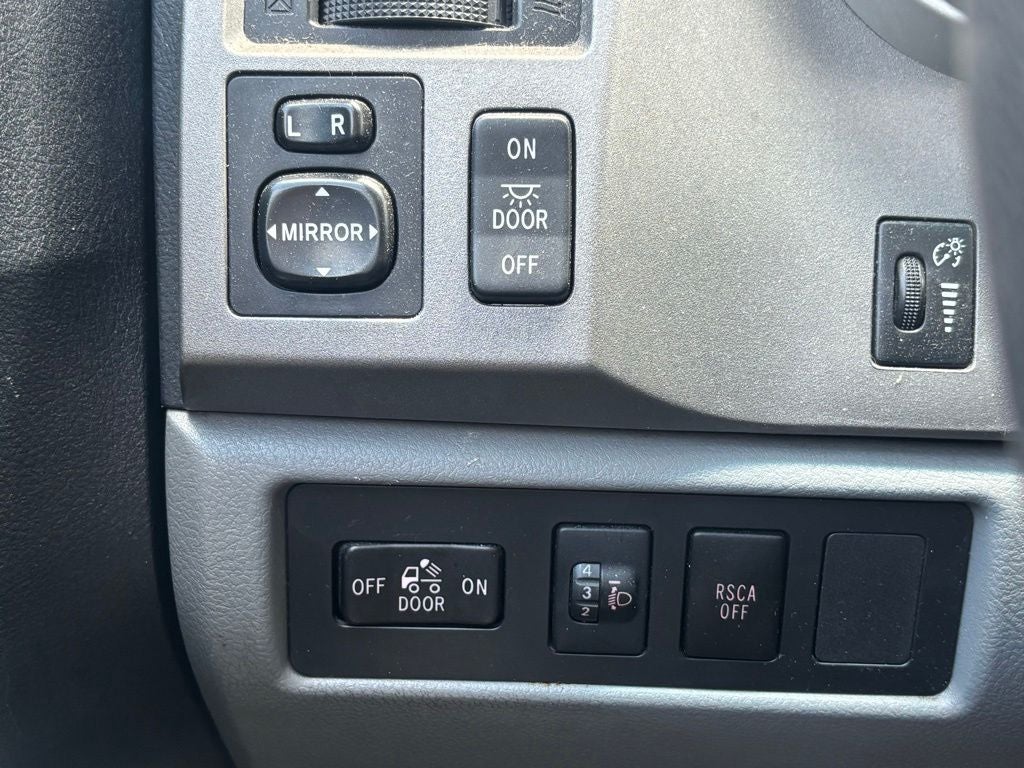 2010 Toyota Tundra Grade 4.6L V8