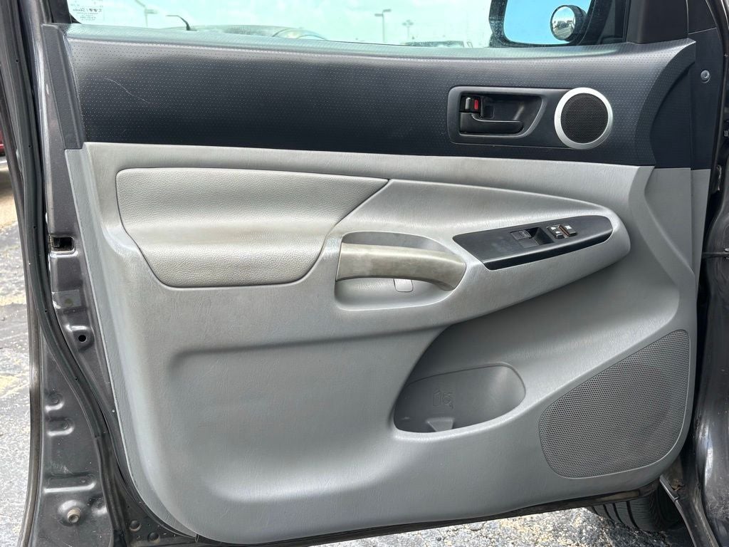 2015 Toyota Tacoma Base