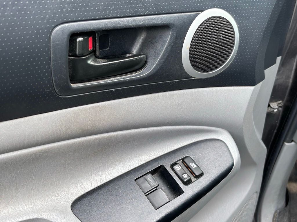2015 Toyota Tacoma Base