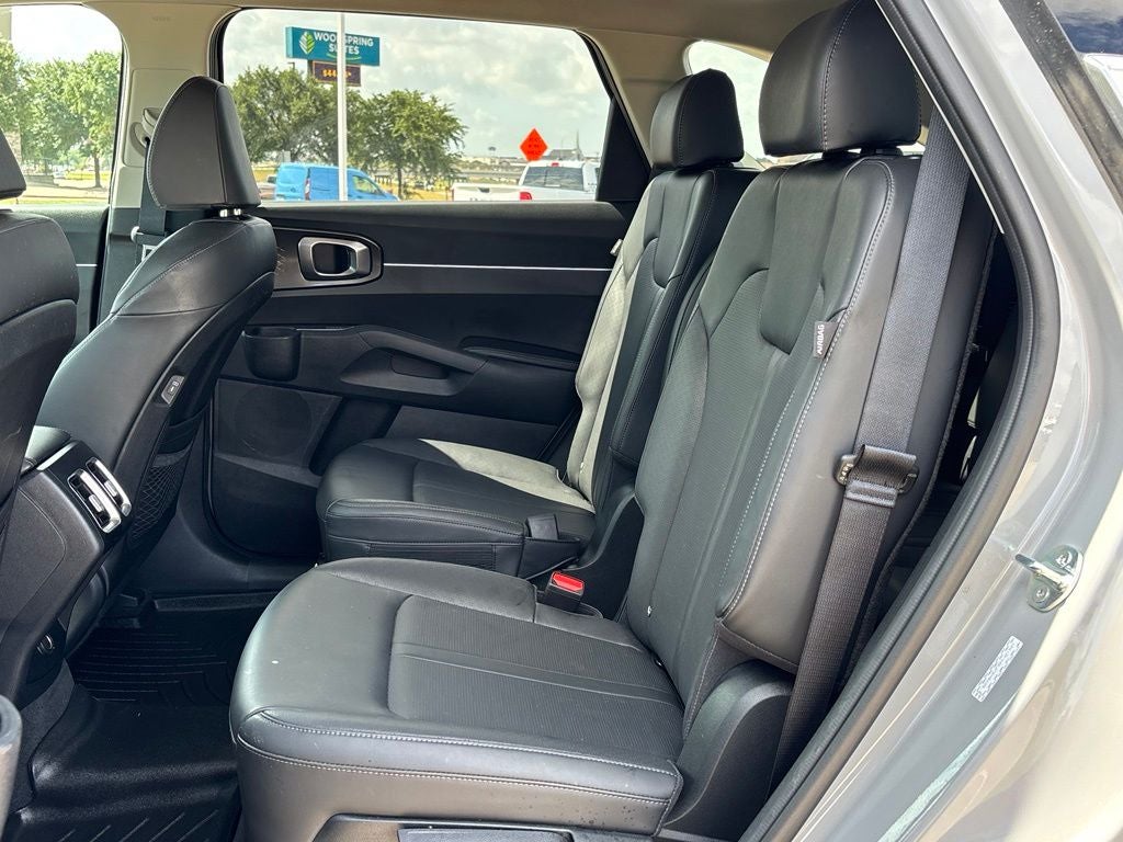 2025 Kia Sorento EX
