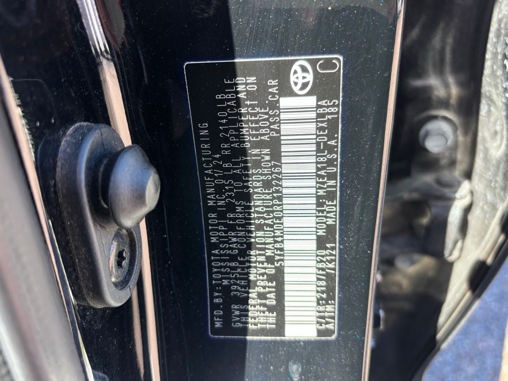 2024 Toyota Corolla LE