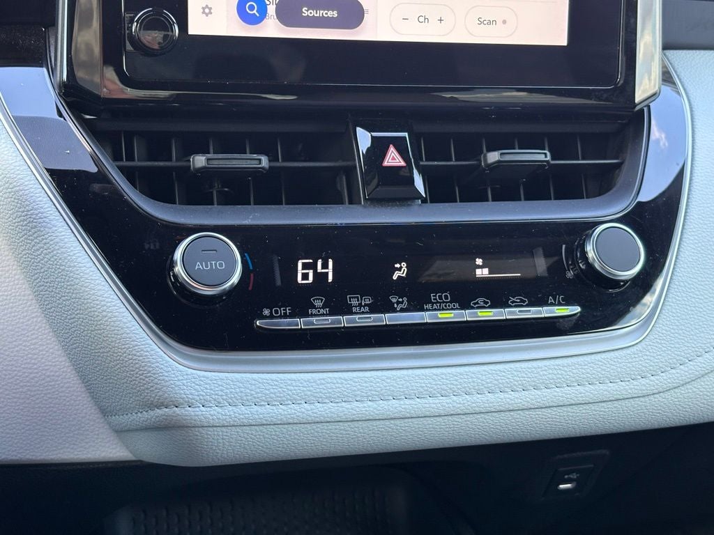 2025 Toyota Corolla SE