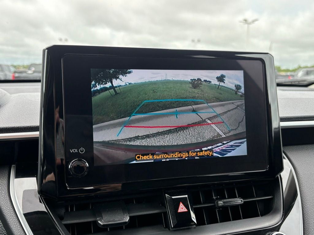 2024 Toyota Corolla Cross LE
