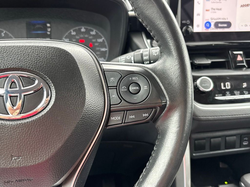 2024 Toyota Corolla Cross LE