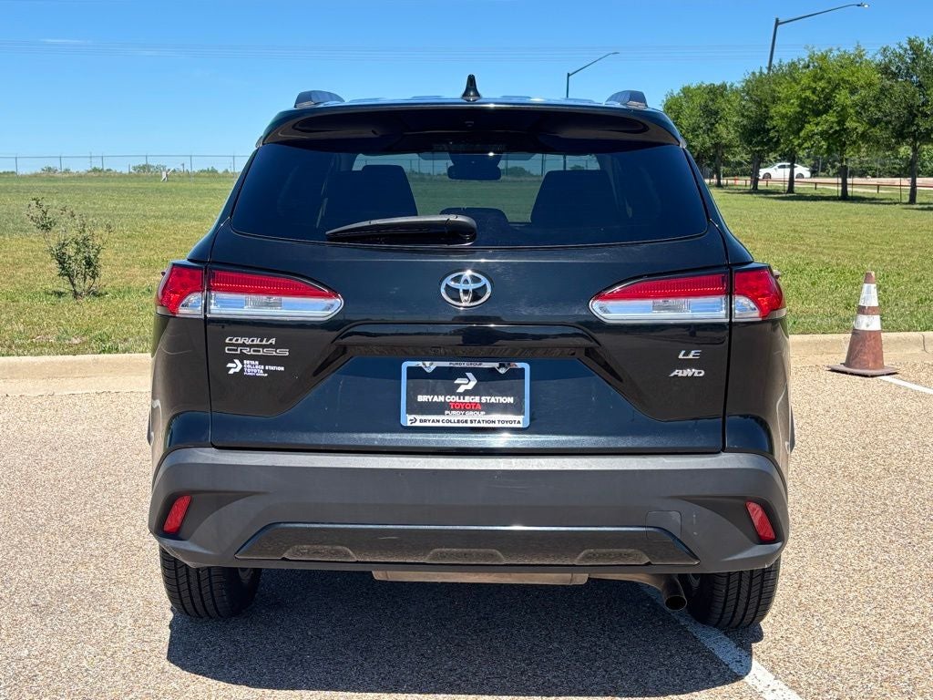 2024 Toyota Corolla Cross LE