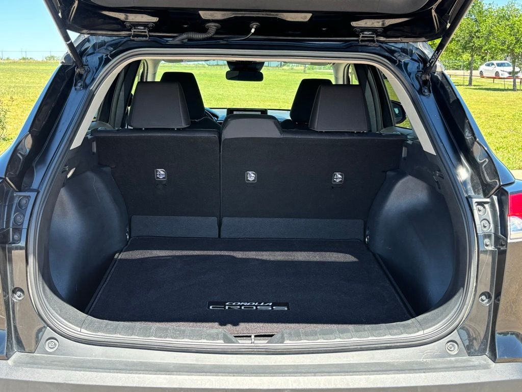 2024 Toyota Corolla Cross LE