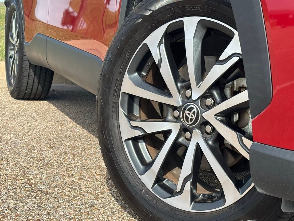 2022 Toyota Corolla Cross XLE