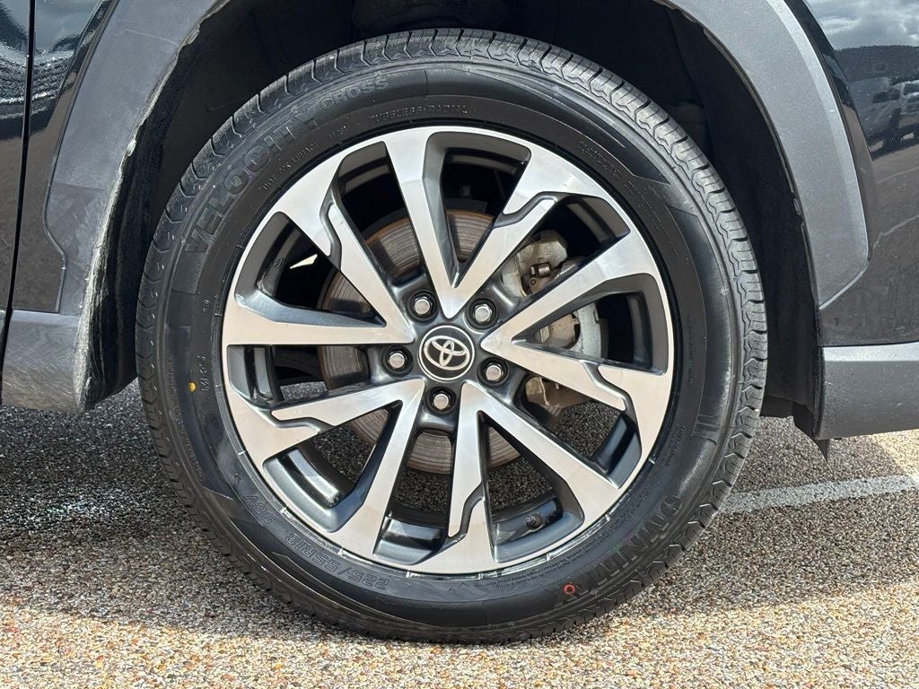 2022 Toyota Corolla Cross XLE