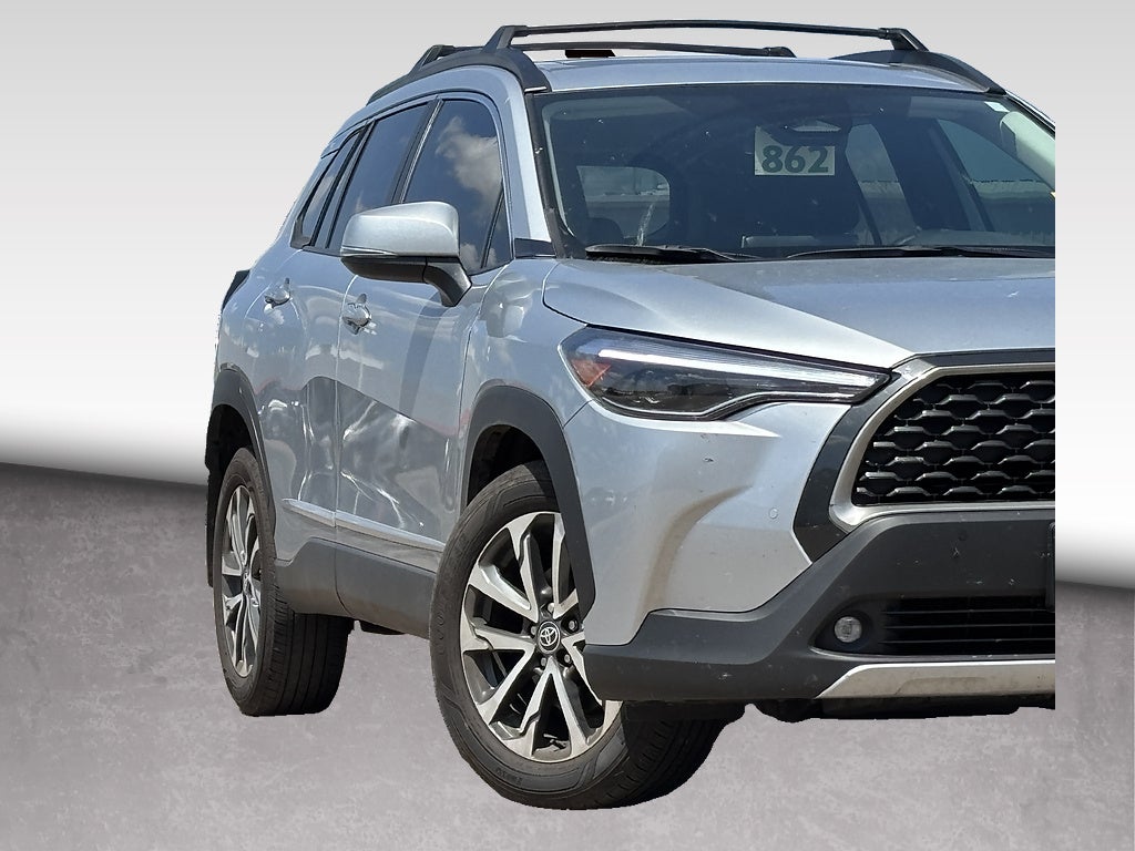 2024 Toyota Corolla Cross XLE