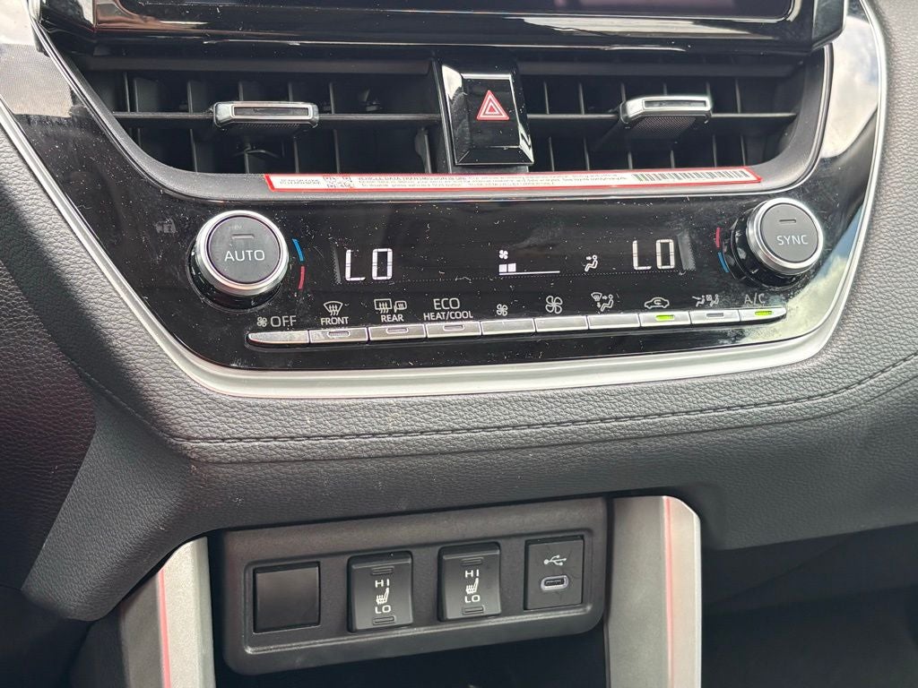 2025 Toyota Corolla Cross XLE