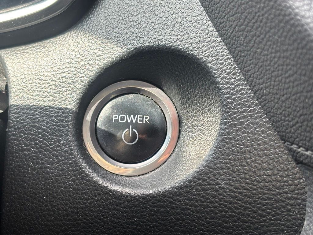 2023 Toyota Corolla Cross Hybrid XSE
