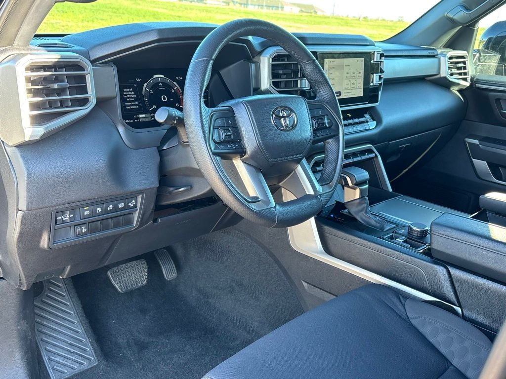 2025 Toyota Sequoia SR5