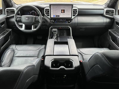 2025 Toyota Sequoia Platinum