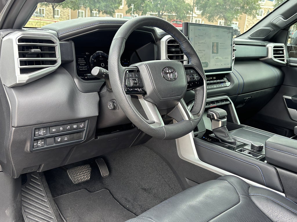2025 Toyota Sequoia Platinum