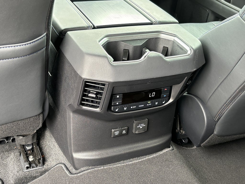 2025 Toyota Sequoia Platinum