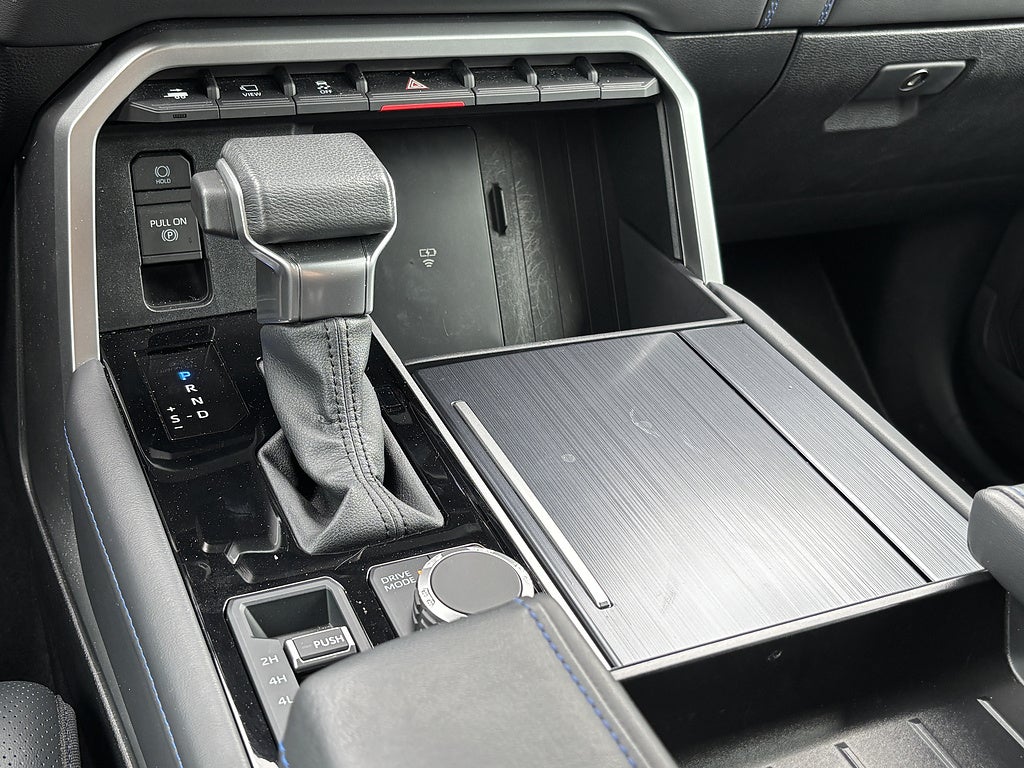 2025 Toyota Sequoia Platinum