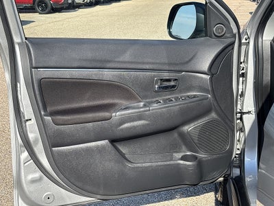 2024 Mitsubishi Outlander Sport ES